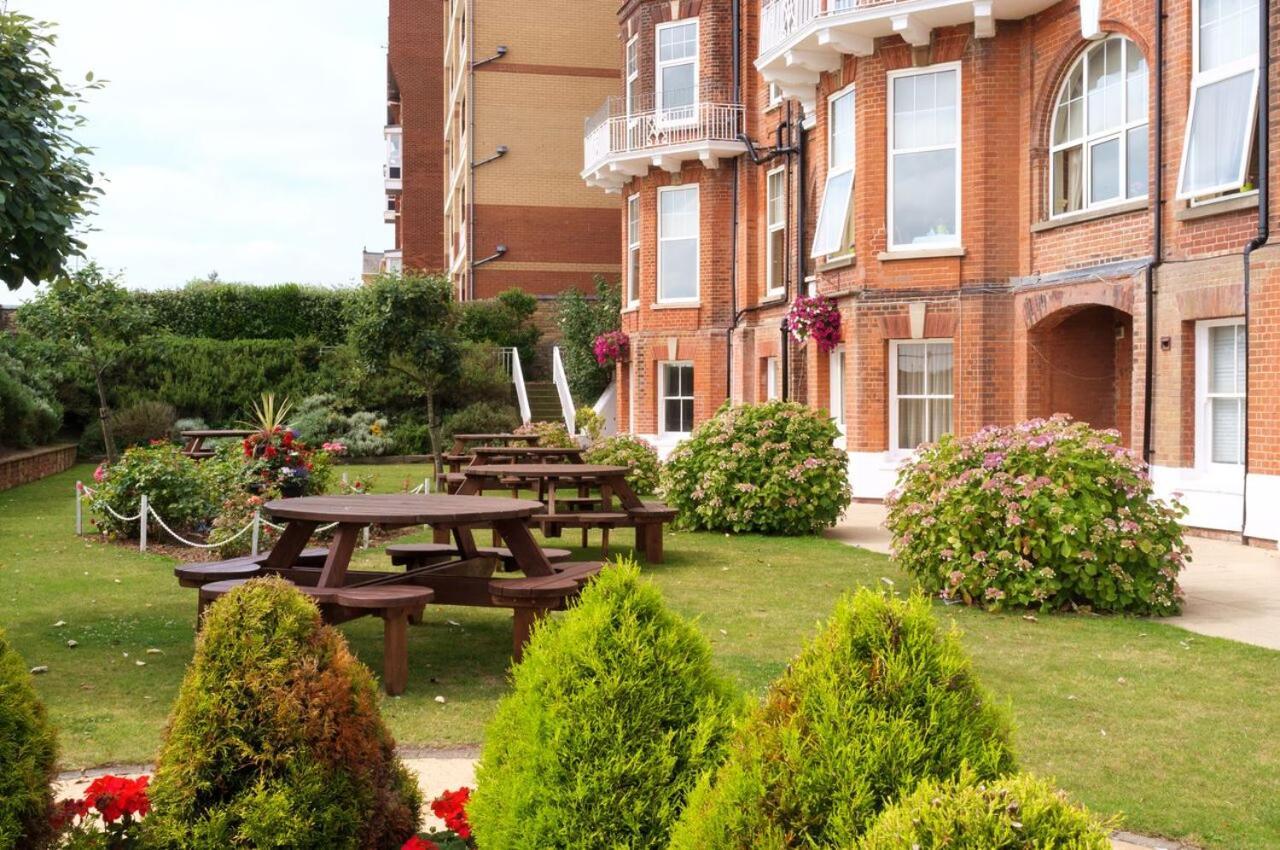 Hotel Victoria Lowestoft Exterior foto