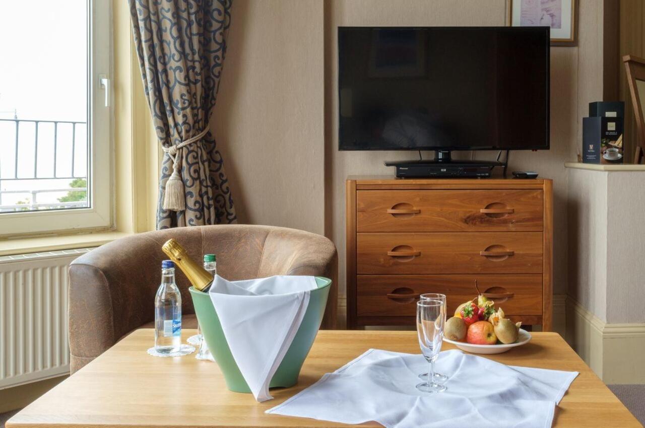 Hotel Victoria Lowestoft Habitación foto